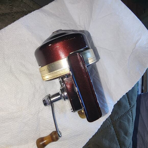 VINTAGE SHAKESPEARE 1777 PUSH BUTTON WONDERCAST FISHING REEL - Picture 7 of 8